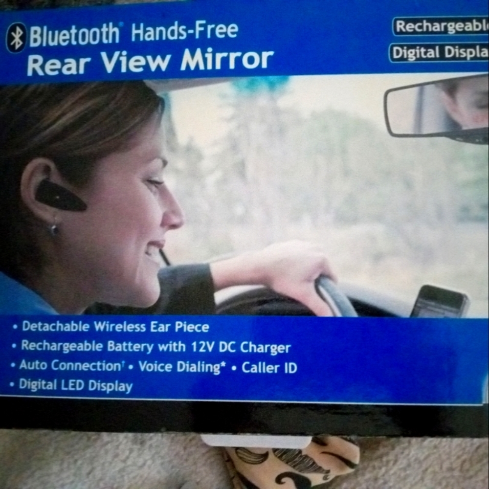 Bluetooth handsfree rear view mirror